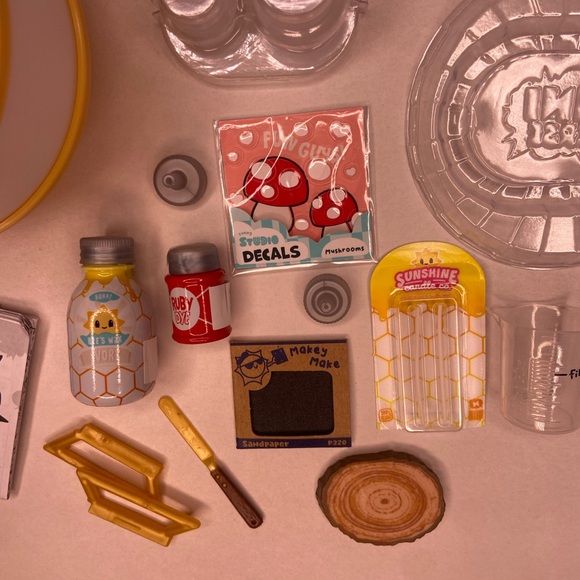 Miniverse Mushroom Candles - Picture 3 of 3